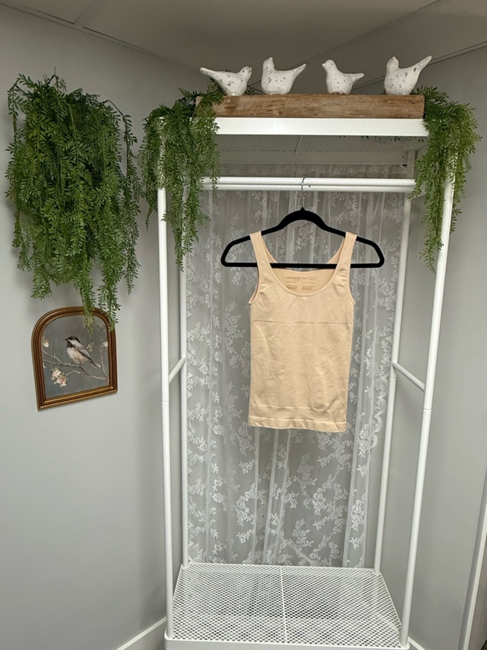 Shapermint Essentials All Day Every Day
Tank Cami - Size Medium New!